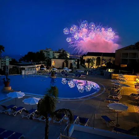 Exceptionnel Sur Cannes Vue Mer Piscine Esterno foto
