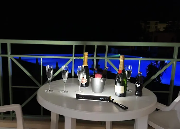 Exceptionnel Sur Cannes Vue Mer Piscine